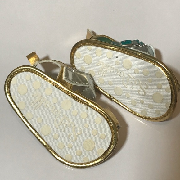 so ‘dorable gold metallic infant girl sandals - Picture 4 of 5